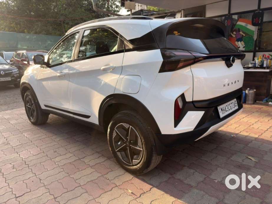 Tata Nexon Creative Plus S 1.2 Revotron Petrol 6 Amt Dt, 2024, Diese..