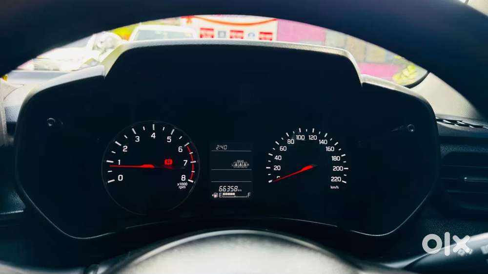 Maruti Suzuki Swift Vxi, 2024, Petrol