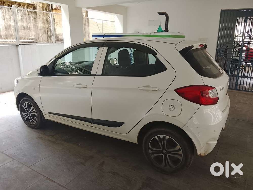 Tata Tiago 1.2 Revotron Xza, 2019, Petrol