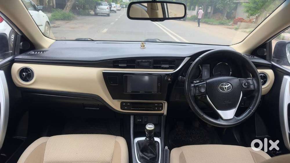 Toyota Corolla Altis