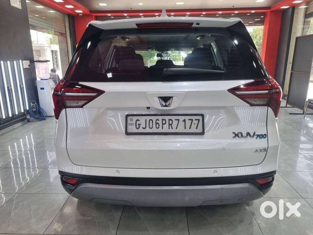 Mahindra Xuv700 2.0 Ax 5 Petrol At Str, 2023, Diesel