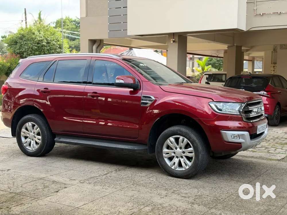 Ford Endeavour 2.2 Titanium At  2016 Model  2017 Registered