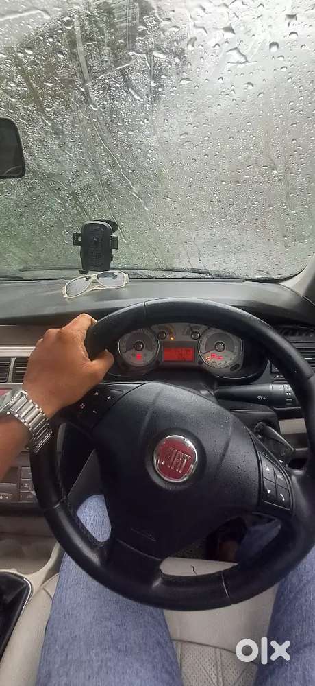 Fiat Linea 2014 Petrol 119000 Km Driven