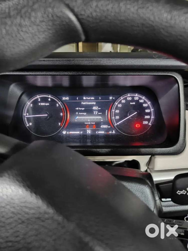 Mahindra Xuv700 Petrol 2025