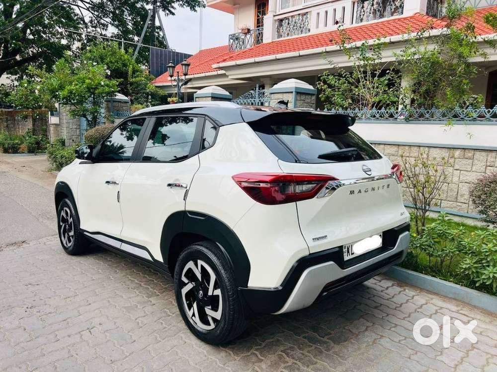 Nissan Magnite 1.0 Xv Turbo Cvt, 2023, Petrol