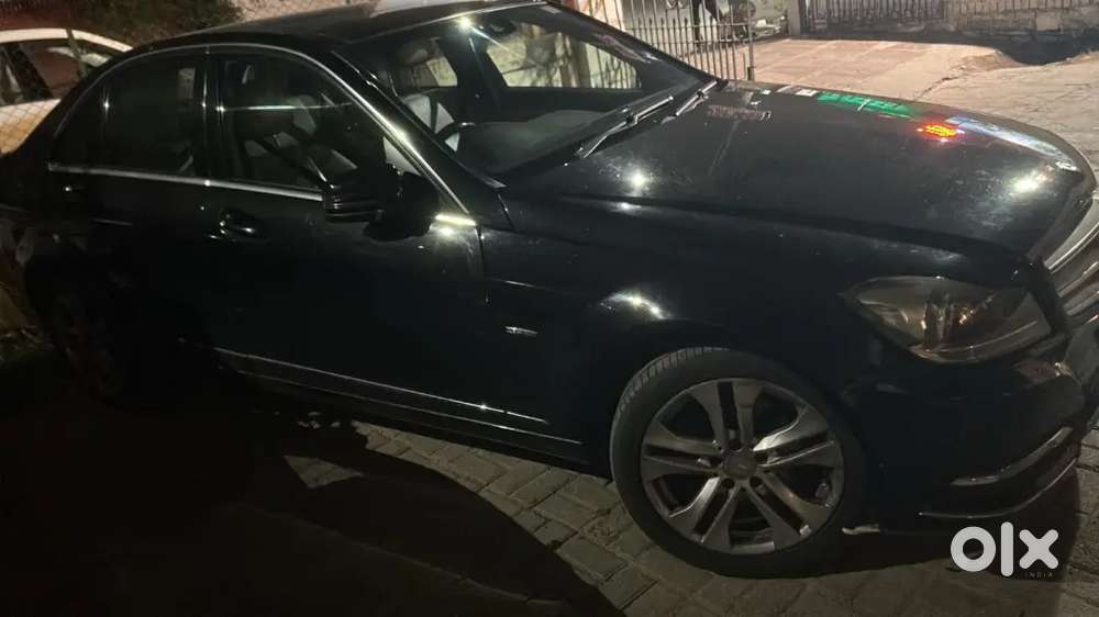 Mercedes-benz C-class 2011 Petrol