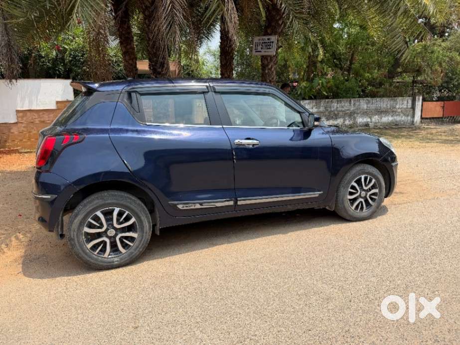 Maruti Suzuki Swift 1.2 Vxi (o), 2022