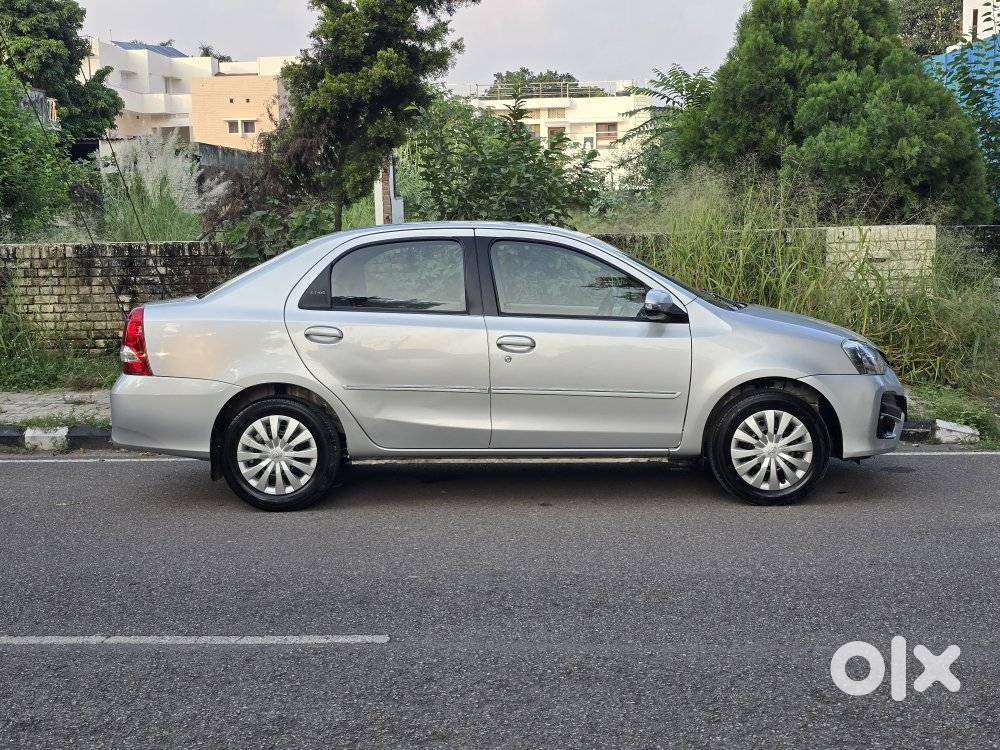 Toyota Etios 1.5 V, 2017, Petrol
