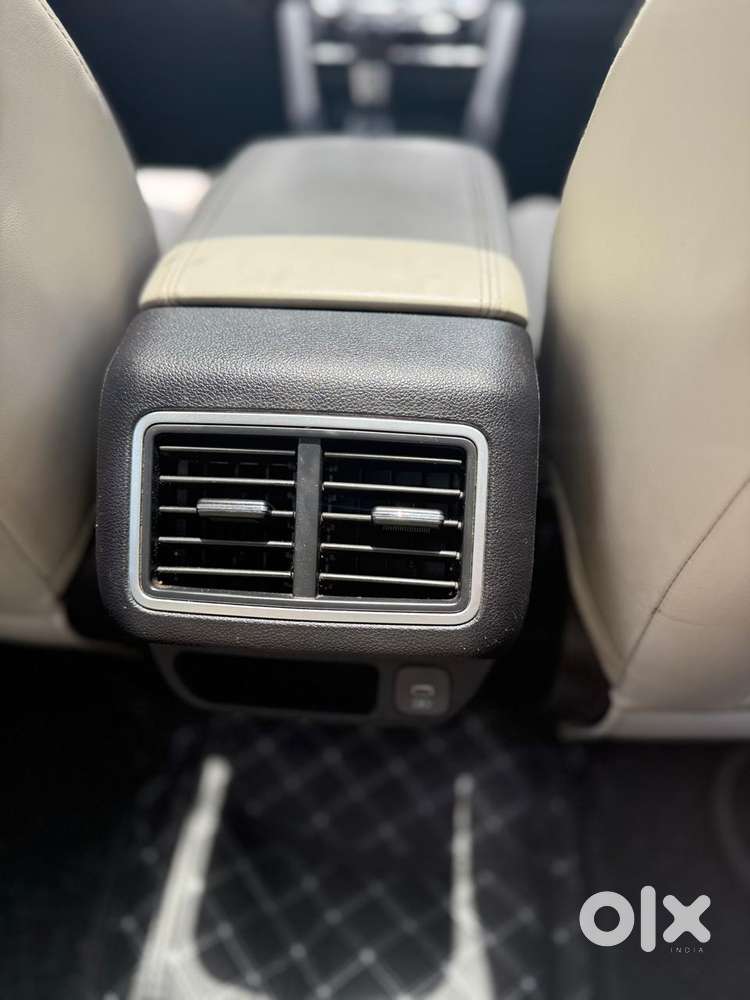 Mahindra Xuv700 2.0 Ax 7 Petrol At Luxury Pack Str, 2023, Petrol