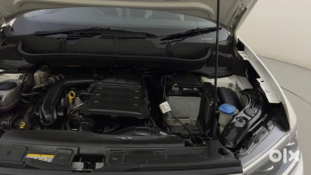 Volkswagen Taigun Topline 1.0 Tsi At (electric Seats), 2021, Petrol