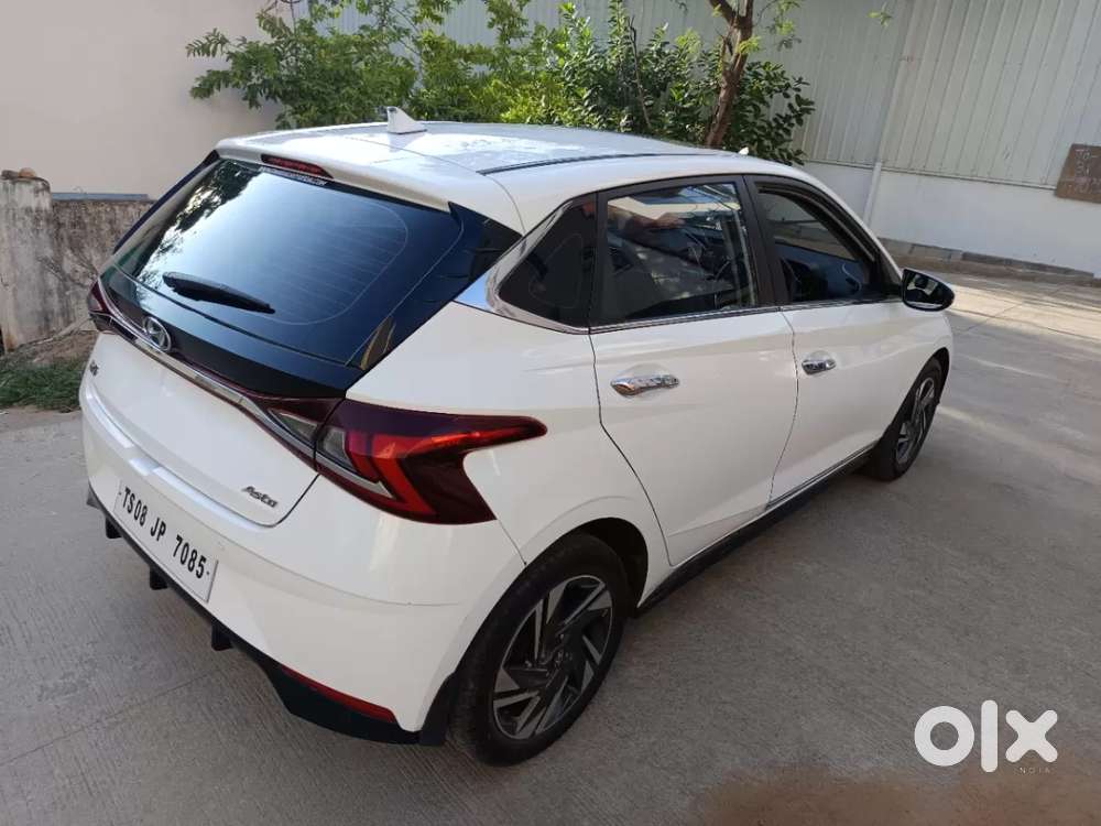 Hyundai I20 Asta (o) 1.2 Mt, 2023, Petrol