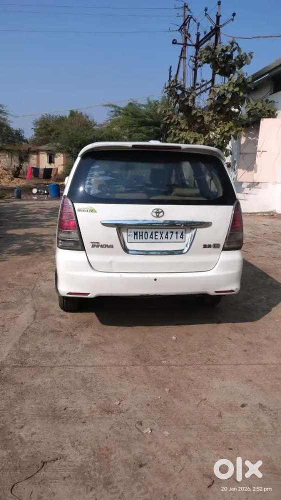 Toyota Innova 2011 Diesel 150000 Km Driven