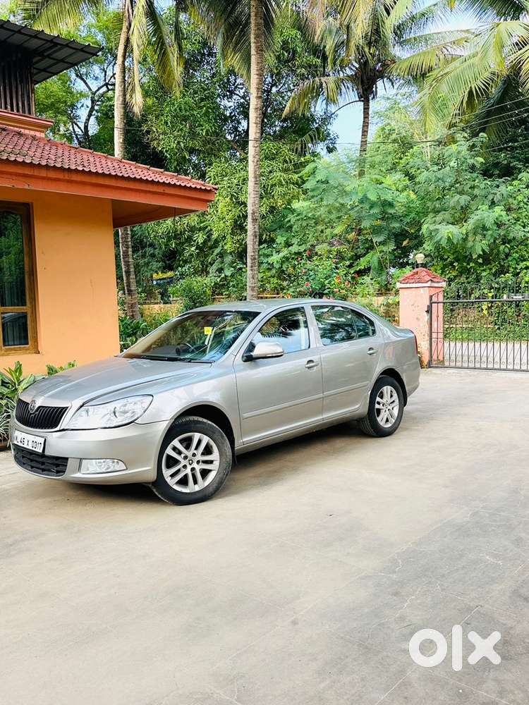 Skoda Laura 1.8 Petrol 2013