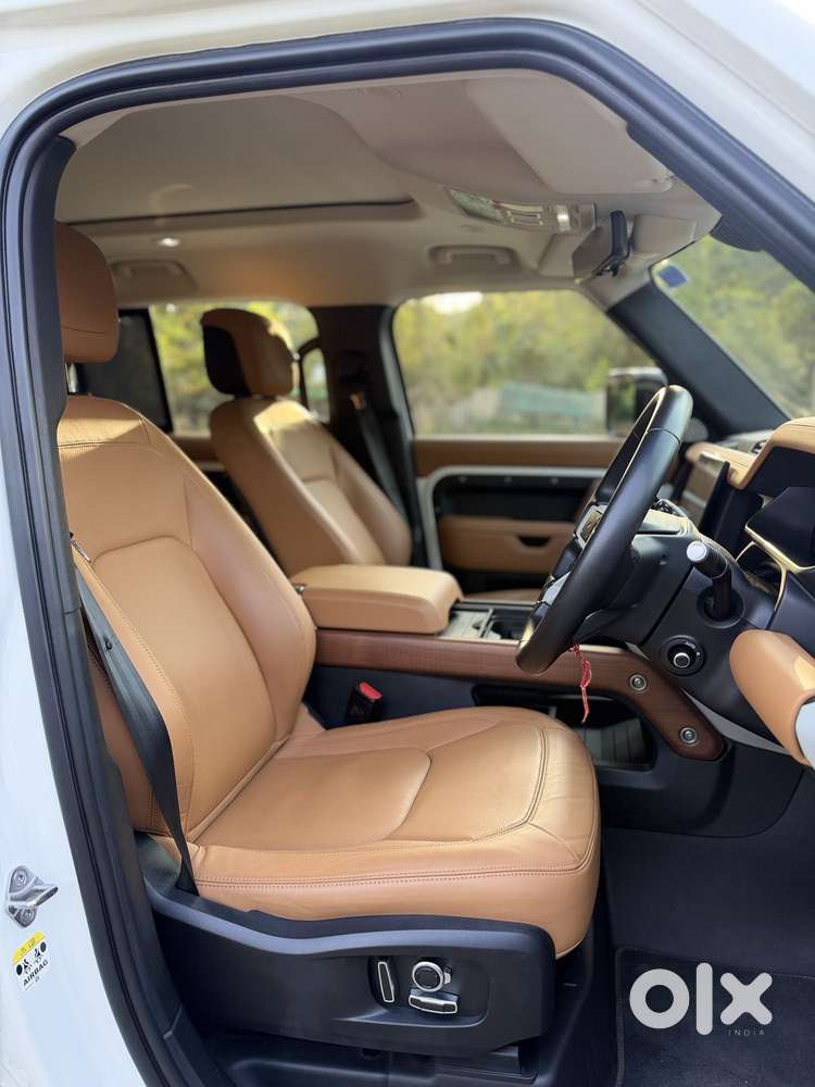 Land Rover Defender 3.0 L 130 Hse, 2023, Petrol