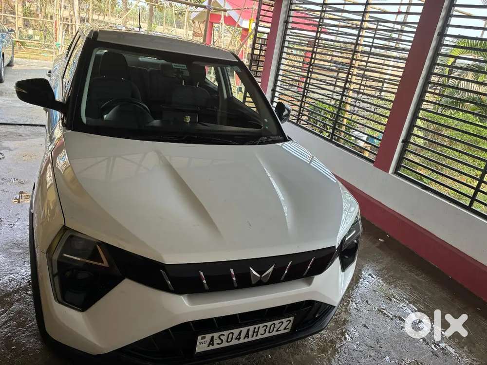 Mahindra Xuv 3xo 2024 Petrol 29826 Km Driven