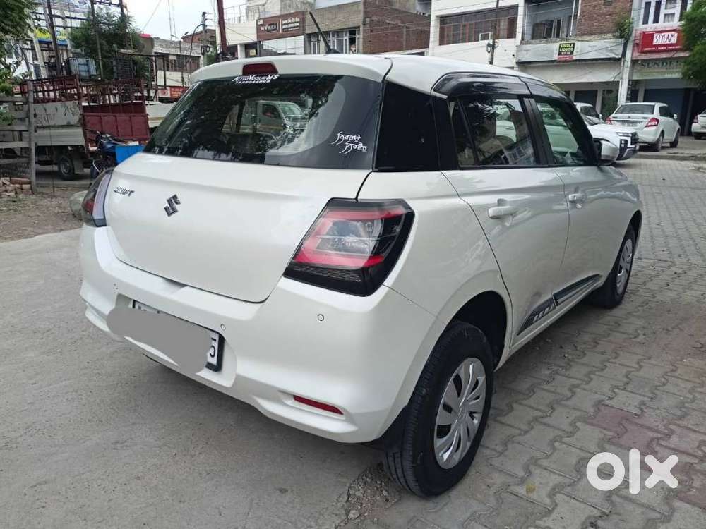 Maruti Suzuki Swift Vxi Ags, 2025, Petrol
