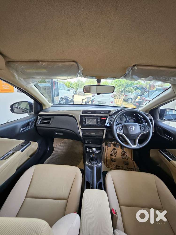 Honda City V Mt, 2014, Petrol