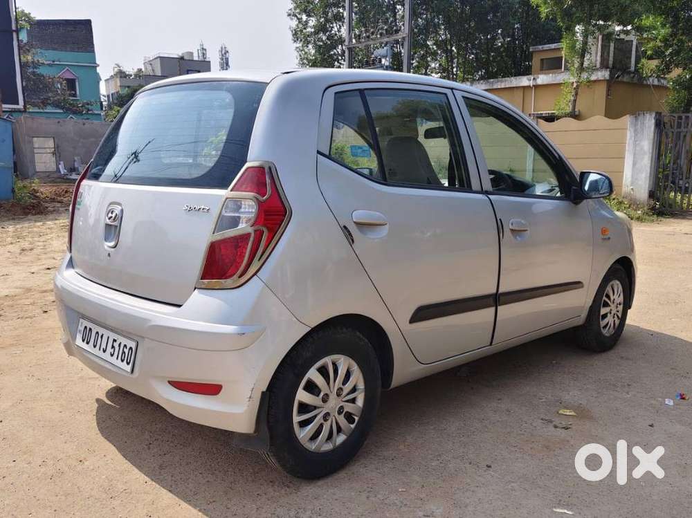 Hyundai I10 Sportz, 2015, Petrol