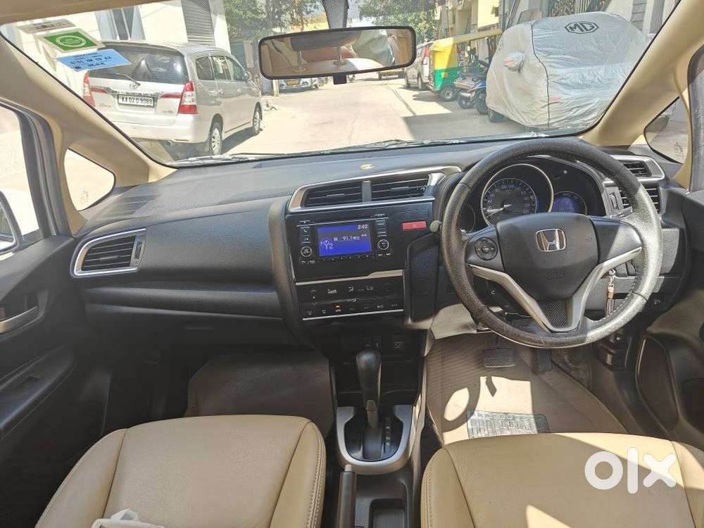 Honda Jazz V Automatic, 2015, Petrol