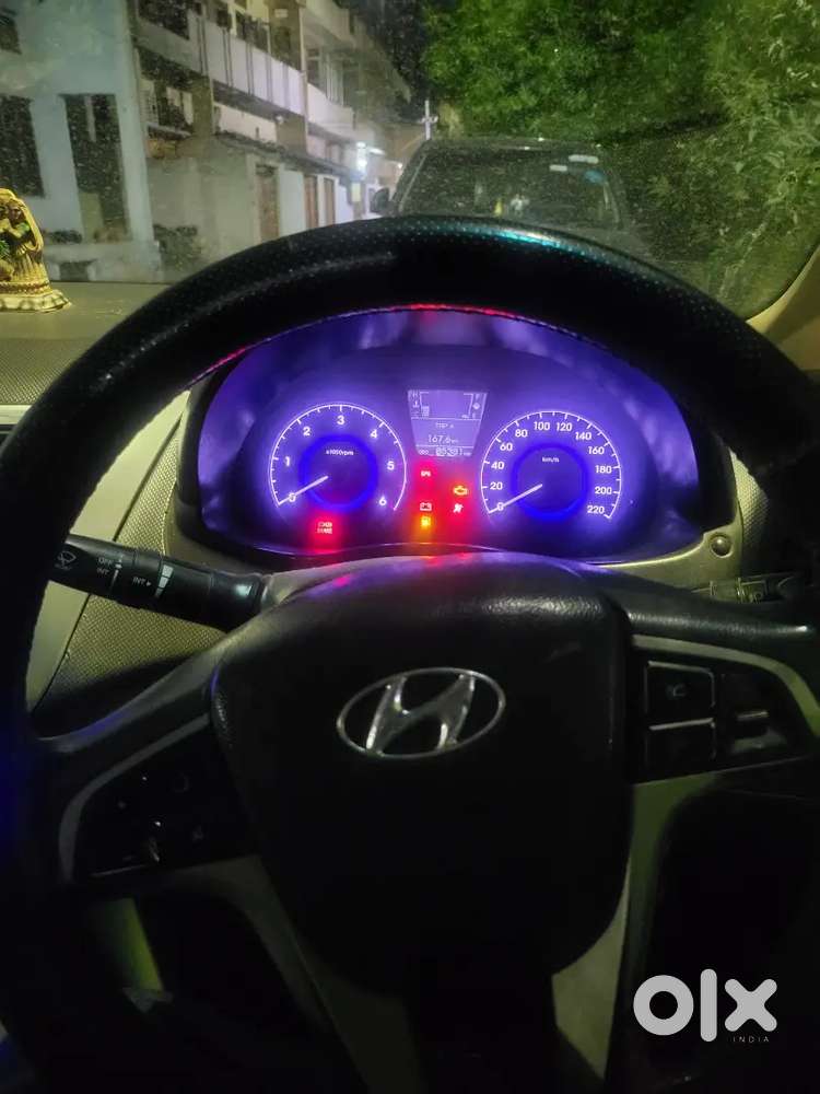 Hyundai Verna 1.6