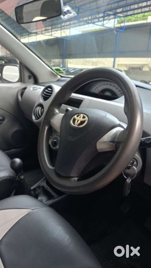 Toyota Etios Liva G, 2012, Petrol