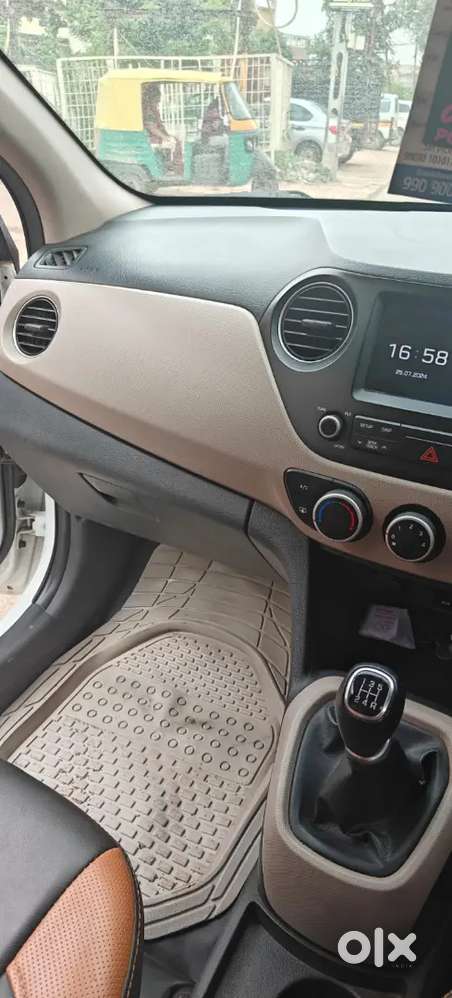 Hyundai Grand I10 Sportz Petrol 2018