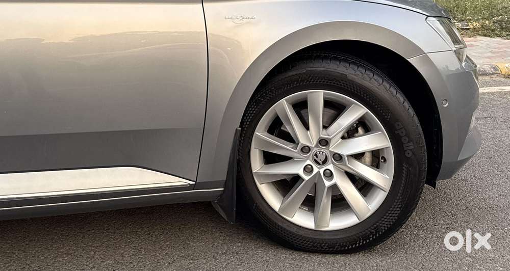 Skoda Superb L&k 1.8 Tsi At, 2019, Petrol