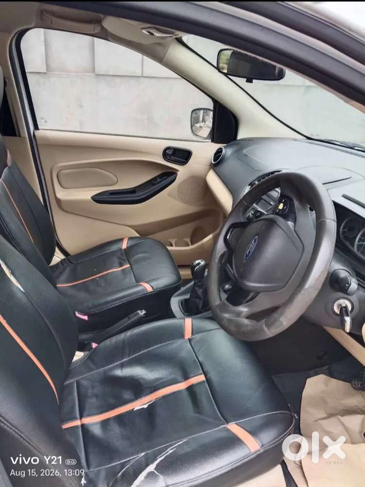 Ford Aspire Titanium Blu 2015