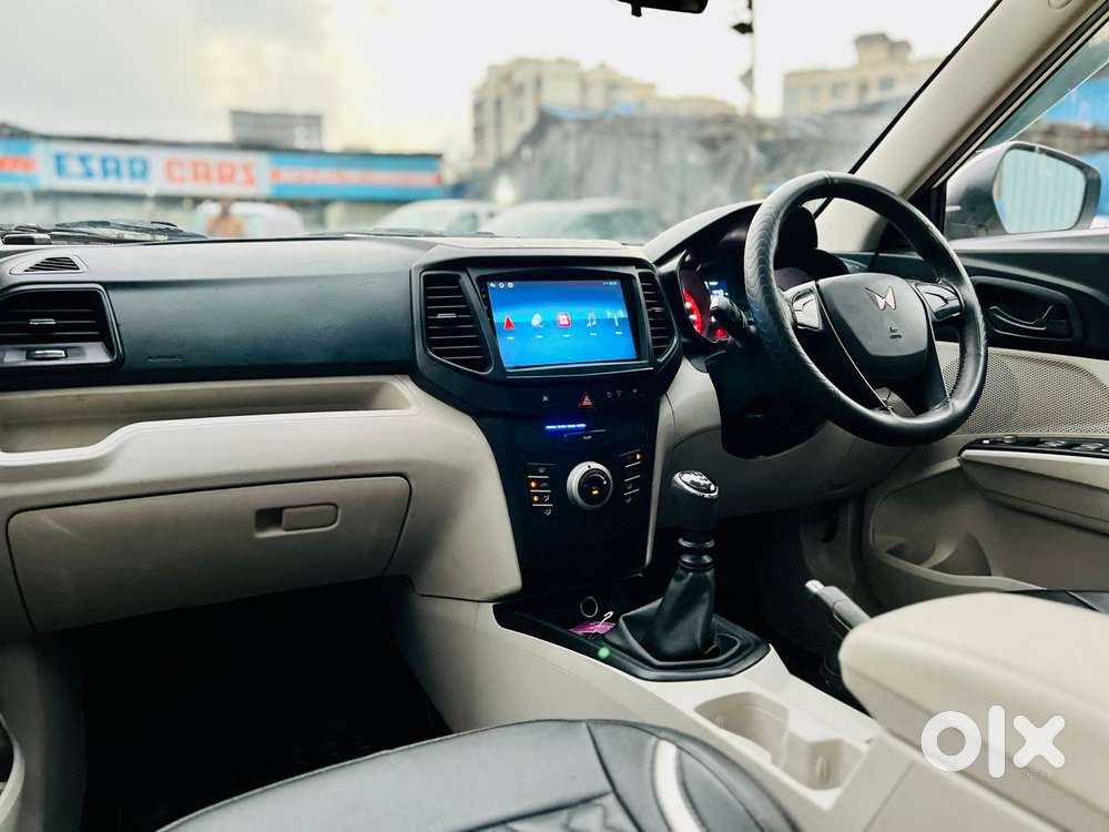 Mahindra Xuv300 W4, 2023, Petrol
