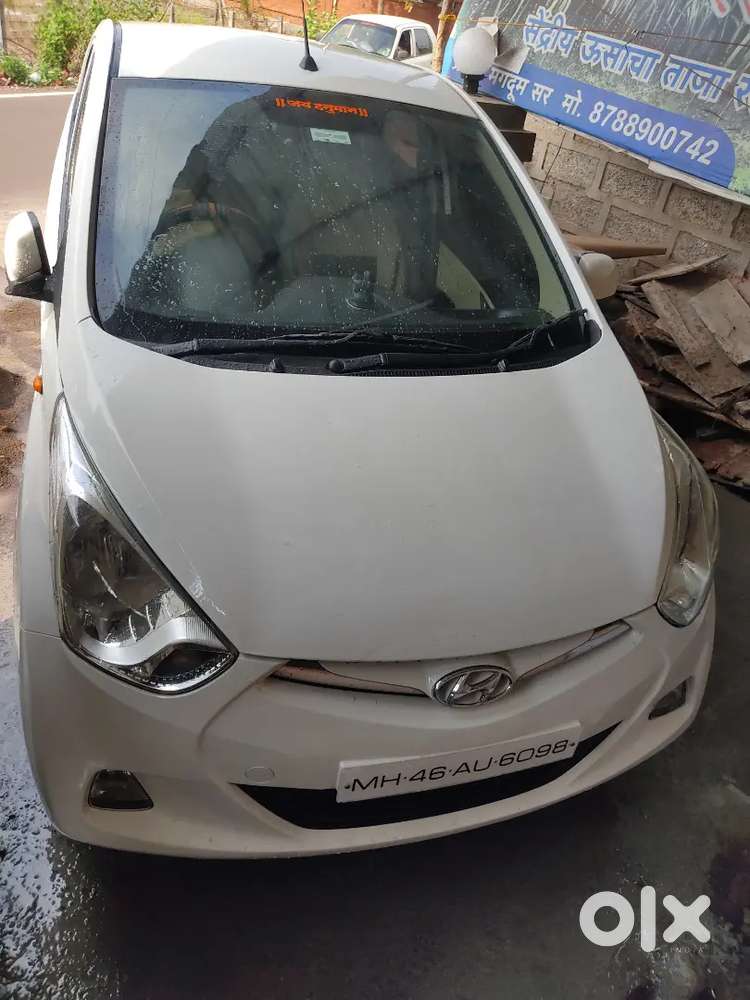 Hyundai Eon Sportz 2016 Variant