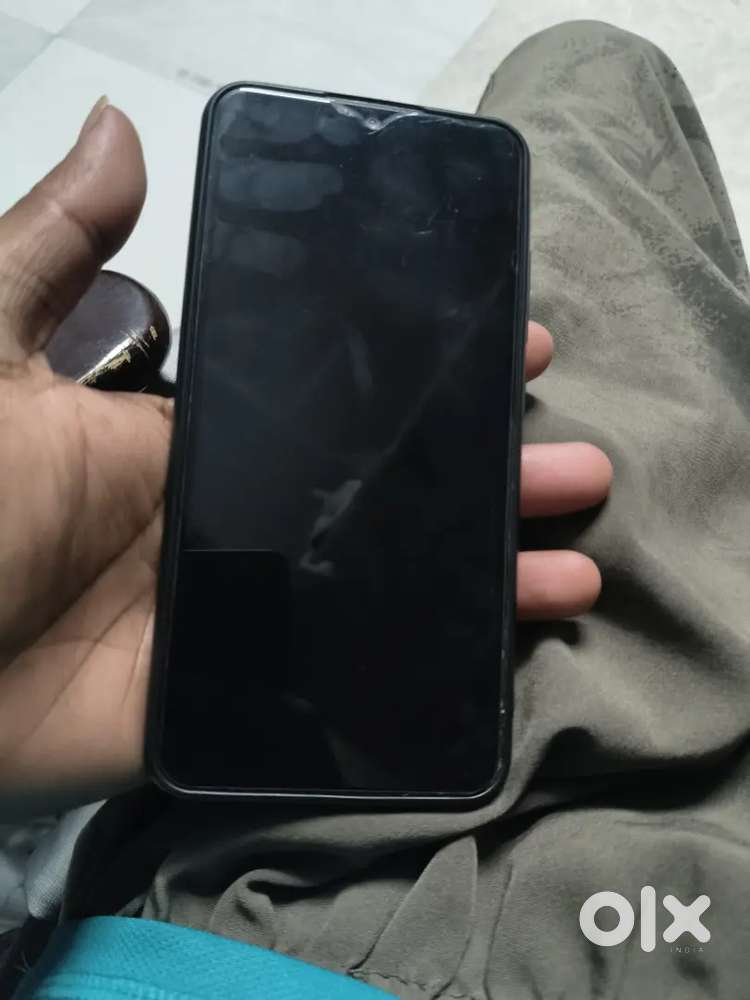 Jaise 32gm, 3gb ram, modal vivo y91