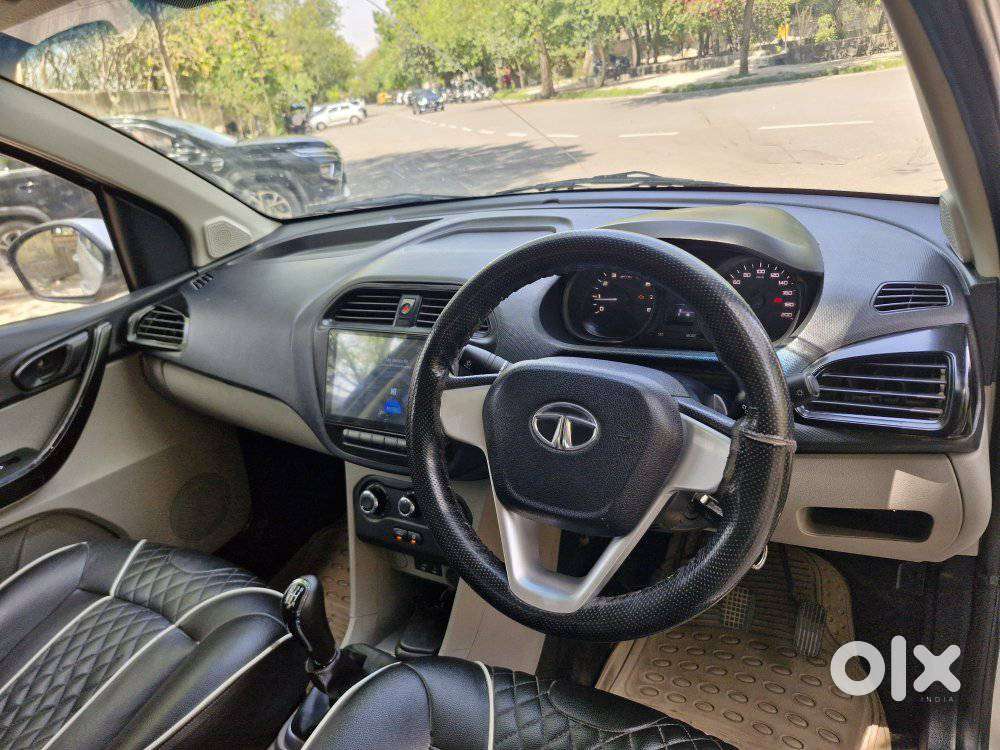 Tata Tiago 1.2 Revotron Xt Option, 2017, Petrol