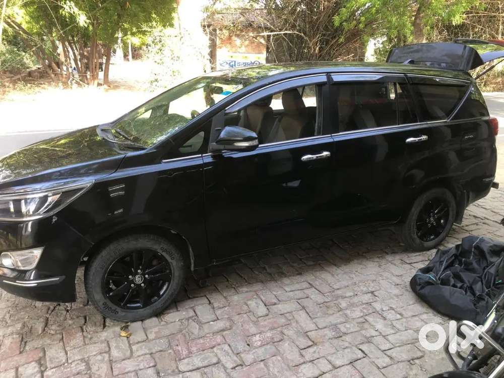 Toyota Innova Crysta 2017
