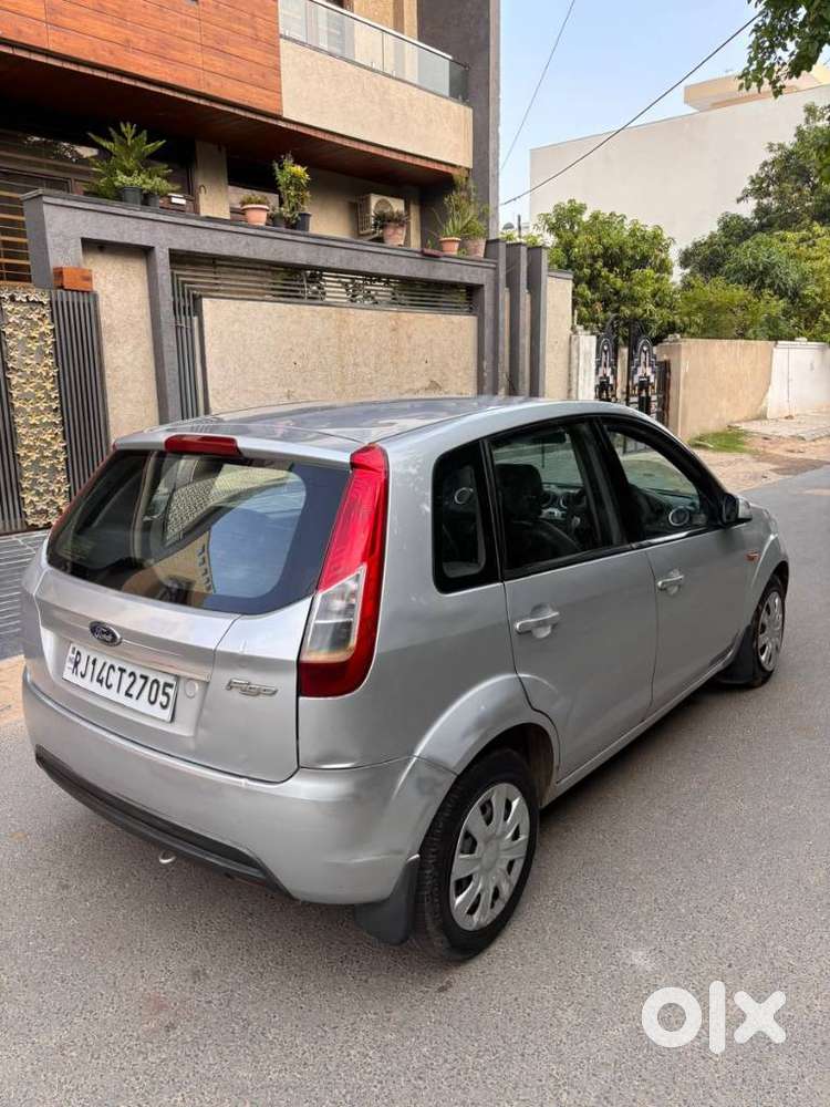 Ford Figo 1.2 Duratec Petrol Zxi, 2013, Petrol