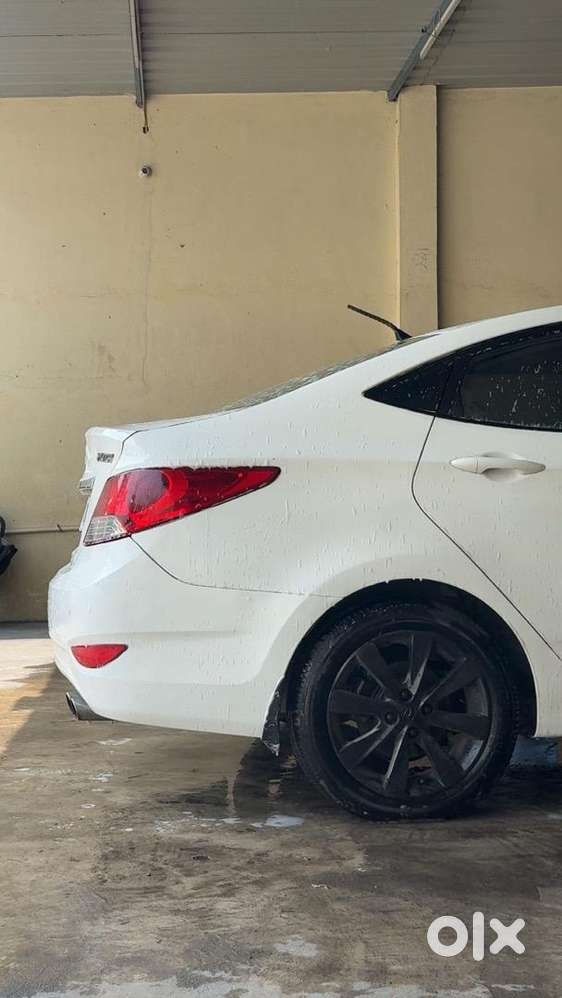 Hyundai Verna 2012 Diesel 90000 Km Driven