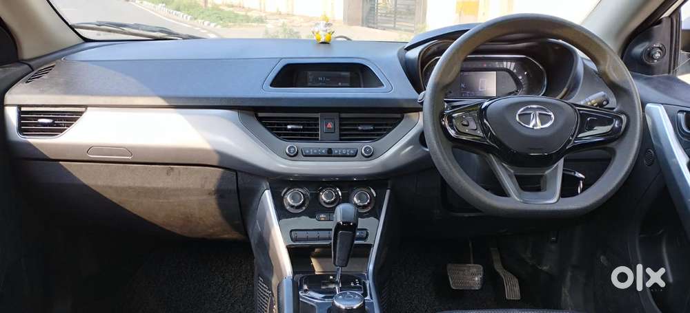Tata Nexon 1.2 Revotron Xma Amt (s), 2022, Petrol