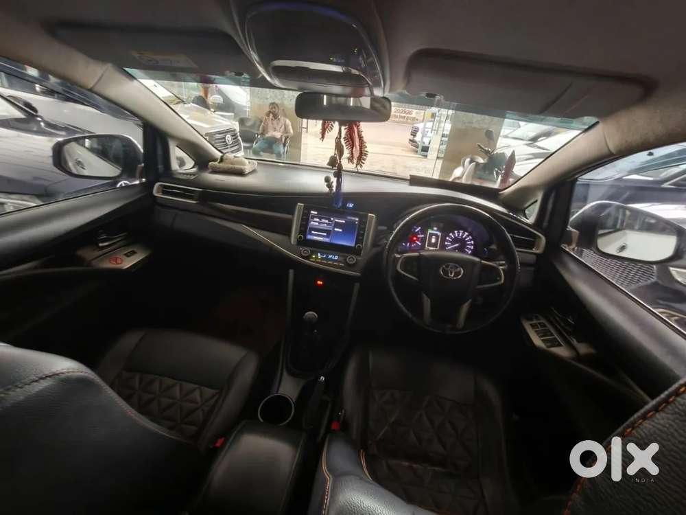 Toyota Innova Crysta [2020-ongoing] 2.4 Vx 8 Str, 2023, Diesel