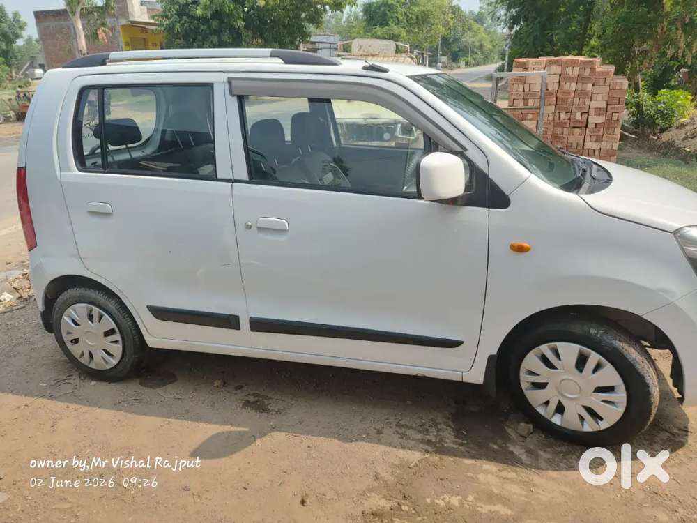 Maruti Suzuki Wagon R 
Model 2013 Vxi 
Petrol And Cng On Paper 
Second