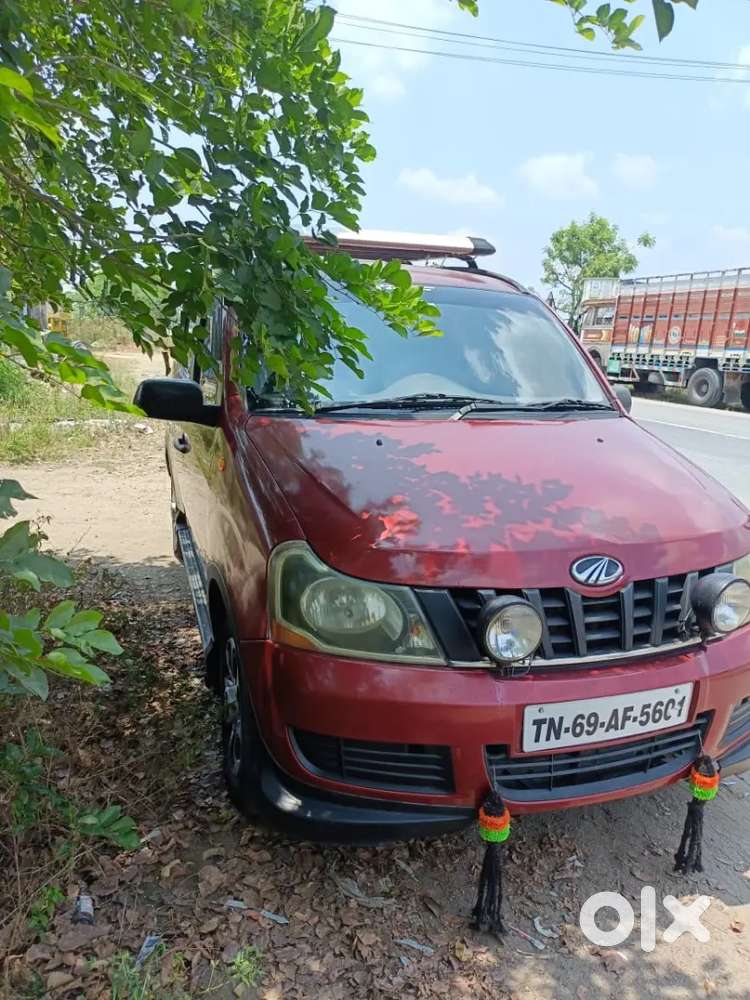 Mahindra Xylo 2012