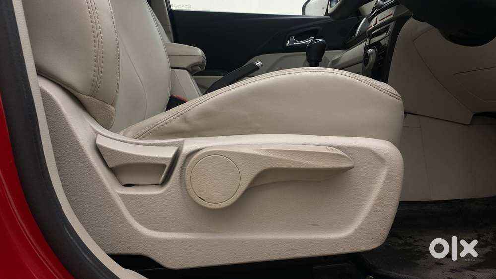 Mahindra Xuv300 W8 Option, 2021, Petrol