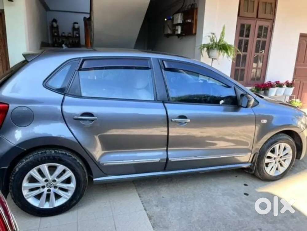 Volkswagen Polo 1.2 Highline Petrol 2013  95000 Km Driven