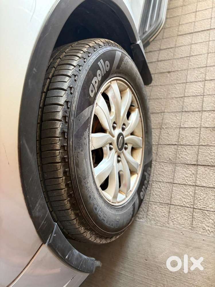 Automatic Mahindra Xuv500 2017 Diesel Well Maintained