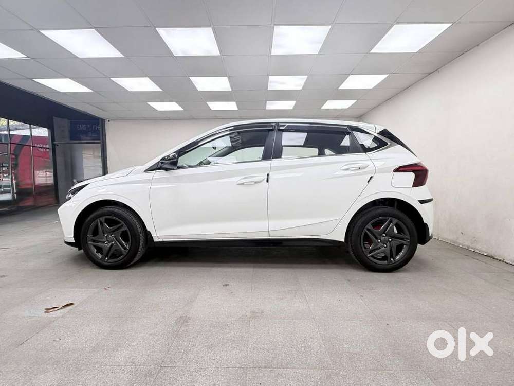 Hyundai I20 Sportz 1.2 Ivt, 2023, Petrol