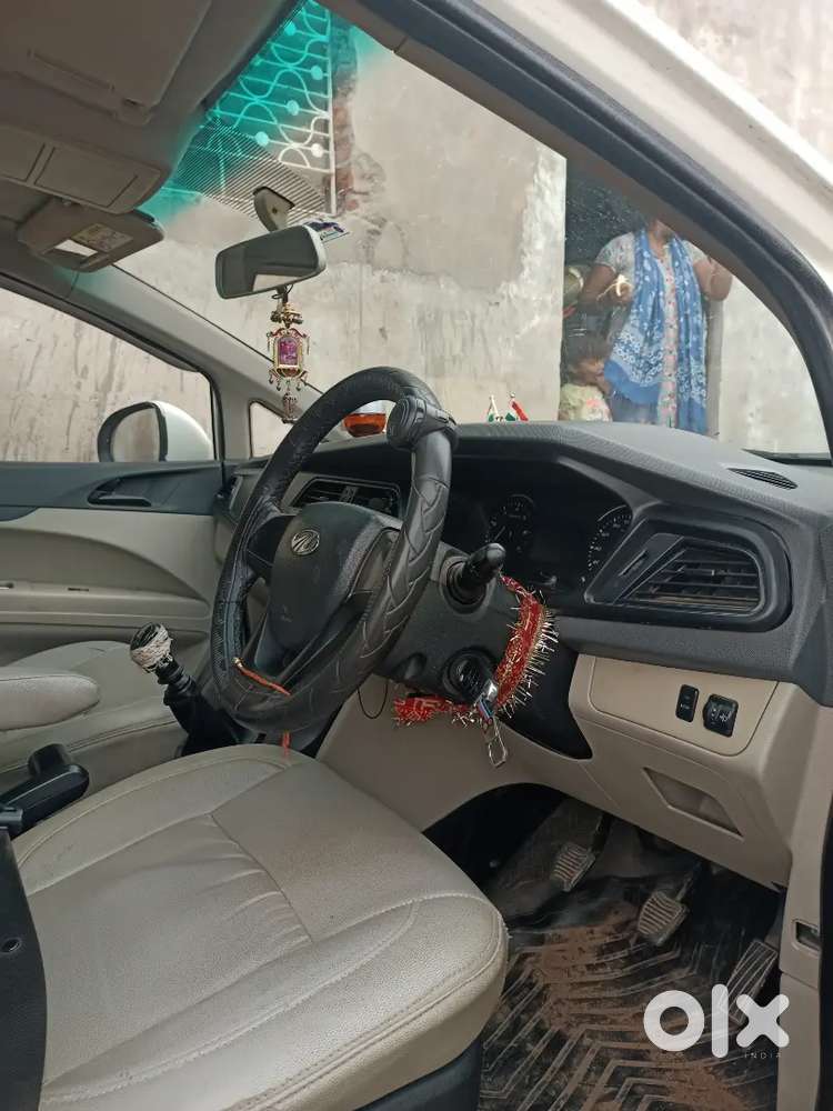 Mahindra Marazzo 1.5 2019