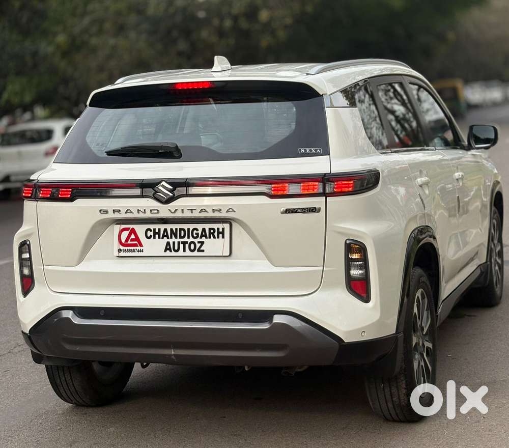 Maruti Suzuki Grand Vitara 1.5 Alpha Plus Intelligent Hybrid Ecvt, 2..