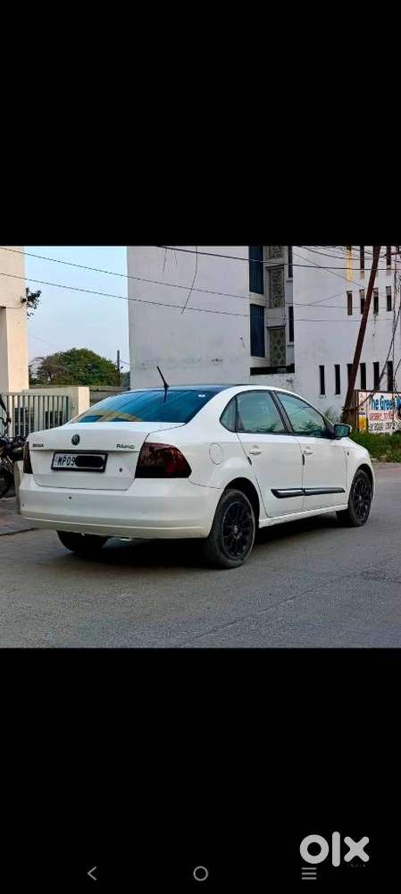 Skoda Rapid 1.6 Mpi Ambition, 2015, Diesel