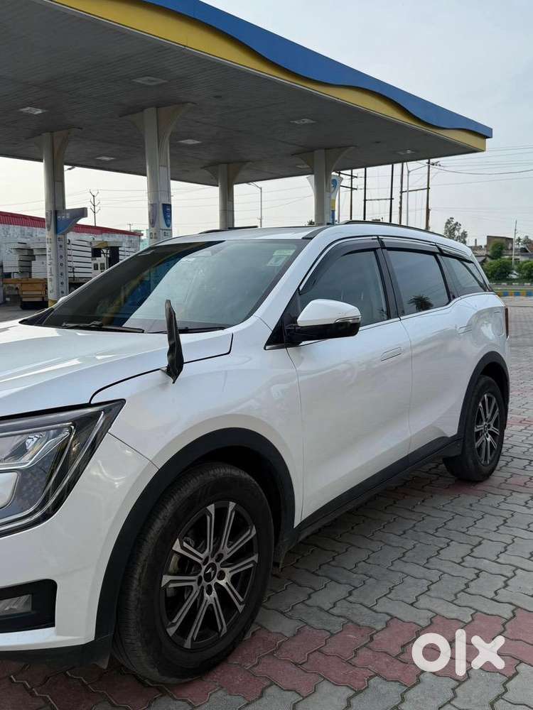 Mahindra Xuv700 2024 Diesel Well Maintained