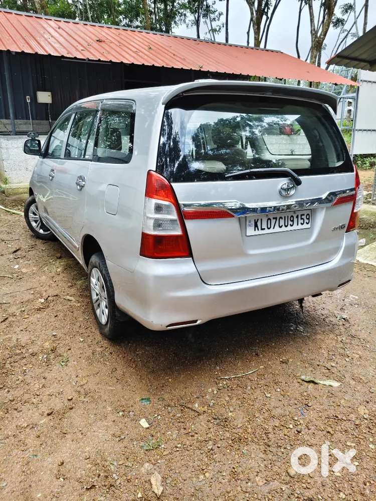 Toyota Innova 2.5 G 2011 Diesel Manual