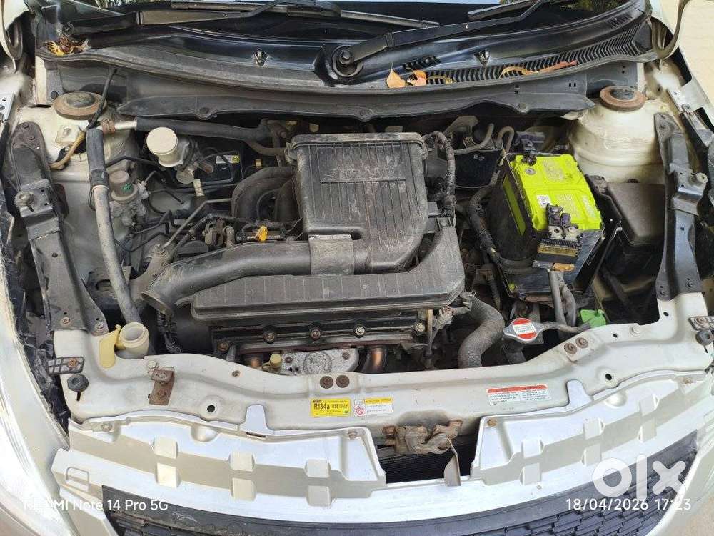 Maruti Suzuki Swift Lxi Option, 2015, Petrol