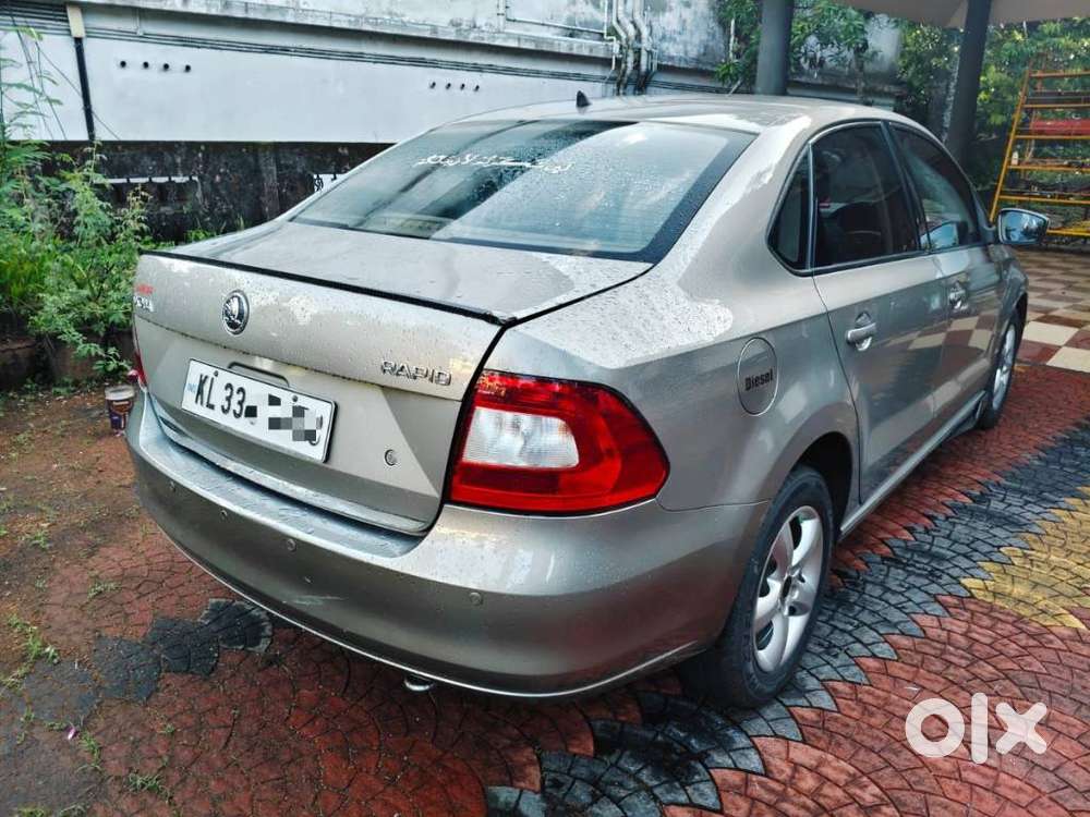 Skoda Rapid 1.5 Tdi At Ambition Plus, 2015, Diesel